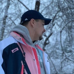 Meet your Posher, Levi